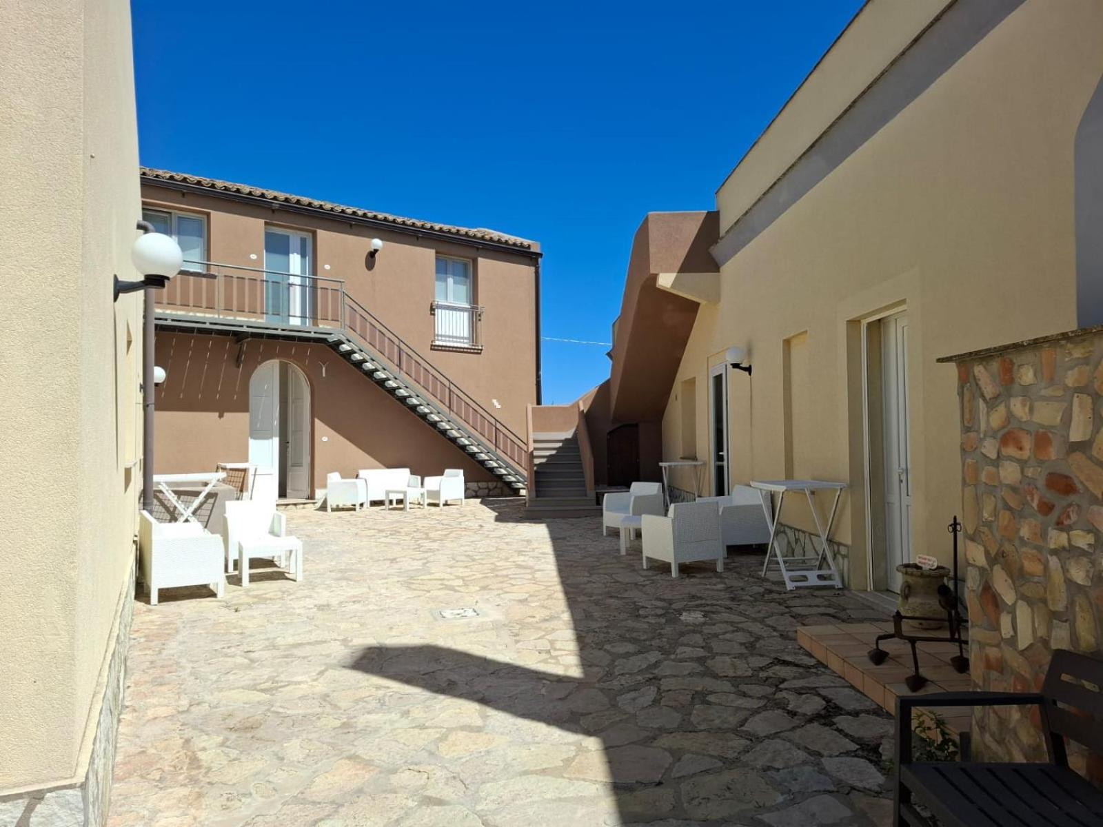 Residence Casale Verderame トラーパニ エクステリア 写真